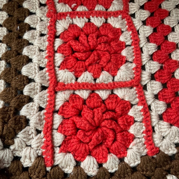 Vintage Crochet Blanket (68 X 90”) - Picture 6 of 9